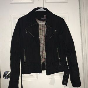 Black jacket with zipper detailing (used)